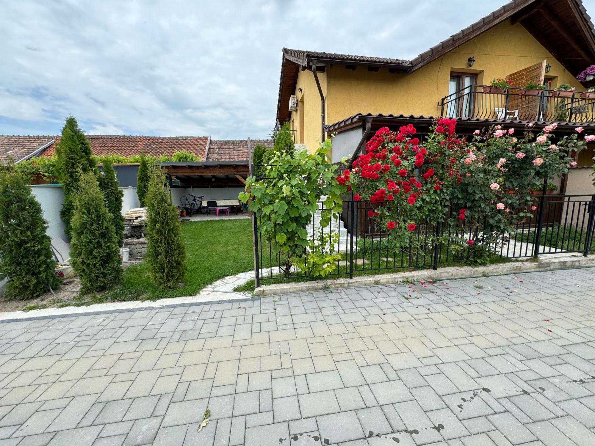 Casa Smarald Turda Noua Hotel Exterior foto